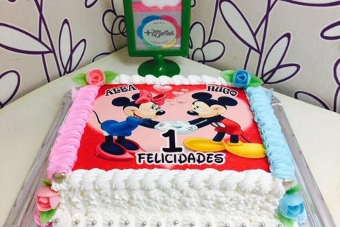 18922019_778754845663476_1514262952110268811_n (Copy)