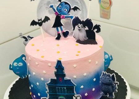 VAMPIRINA